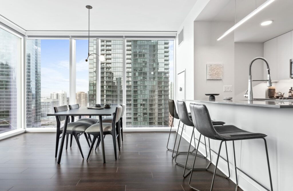 How Do Chicago Apartment Finders Get Paid? - Luxury Apartments Chicago