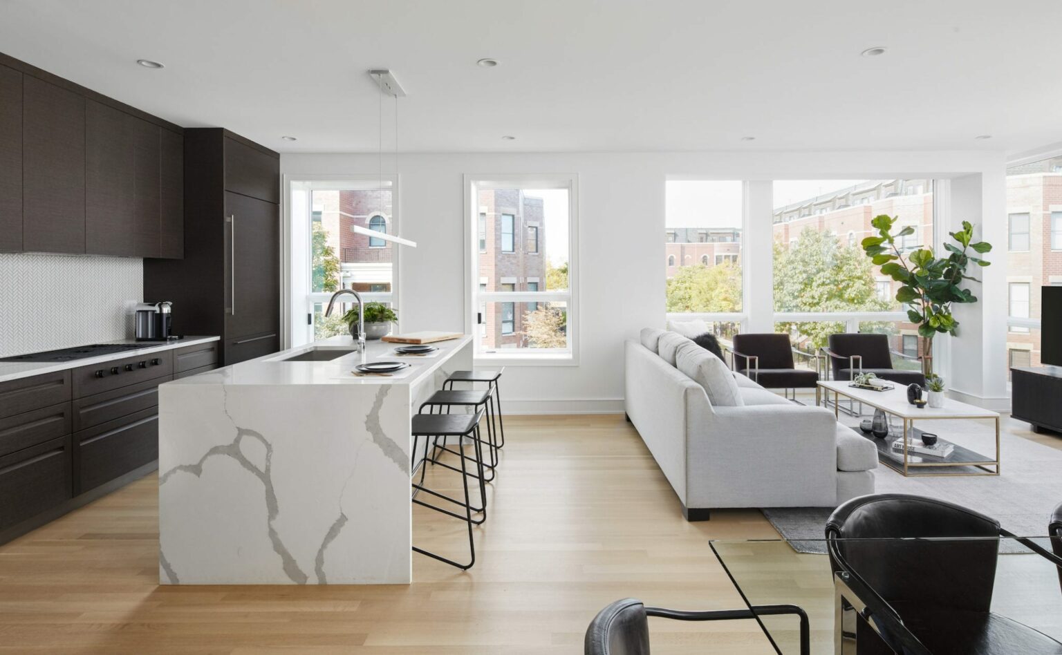 Luxury Rentals In Chicago'S Affluent Lincoln Park