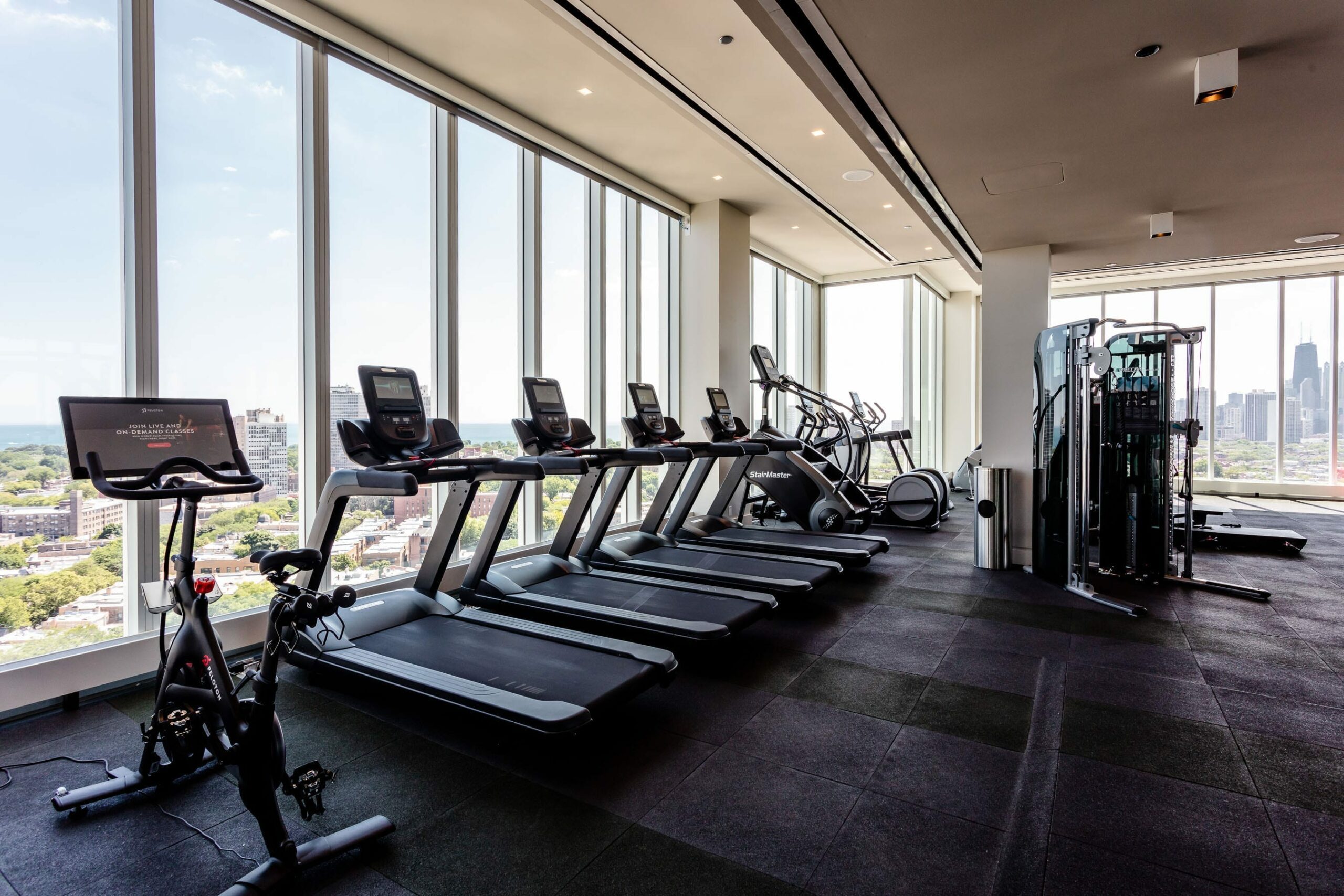 Best Places to Workout in Lakeview Chicago - Luxury Apartments