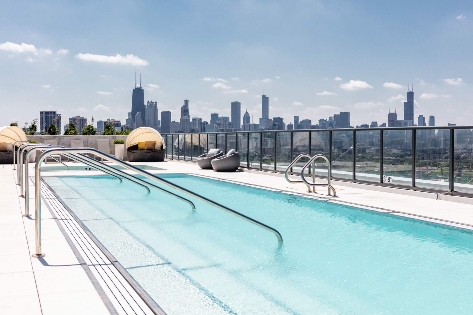 Swim in These Chicago Rooftop Pools This Summer Luxury Apartments