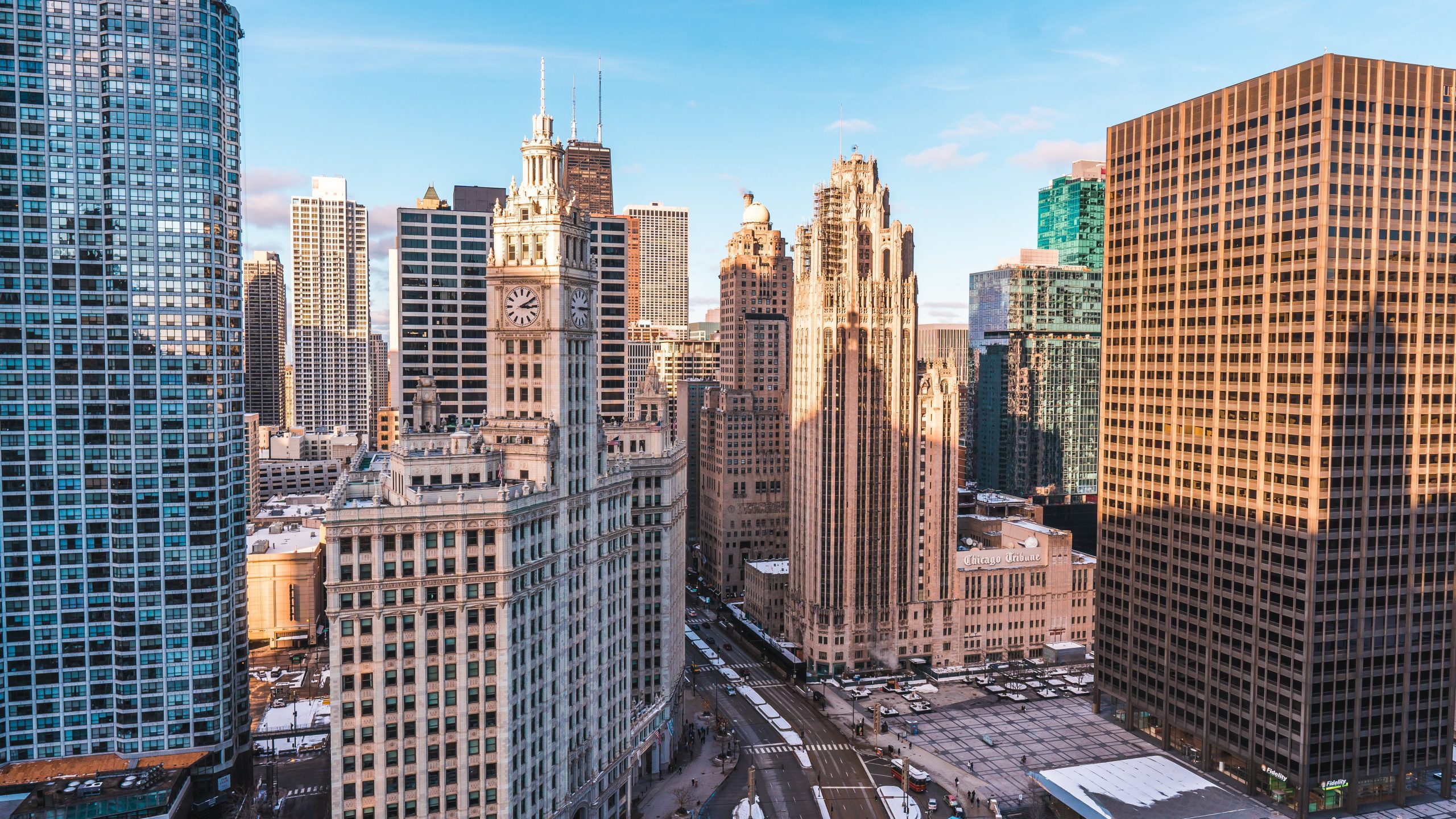 Best Companies to Work for in Chicago in 2023 Luxury Apartments