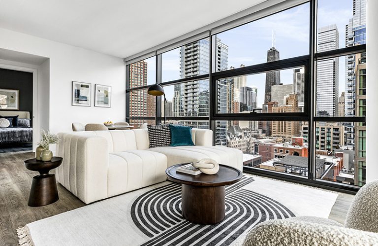 The Leo Chicago Apartments: Now Leasing in River North - Luxury ...
