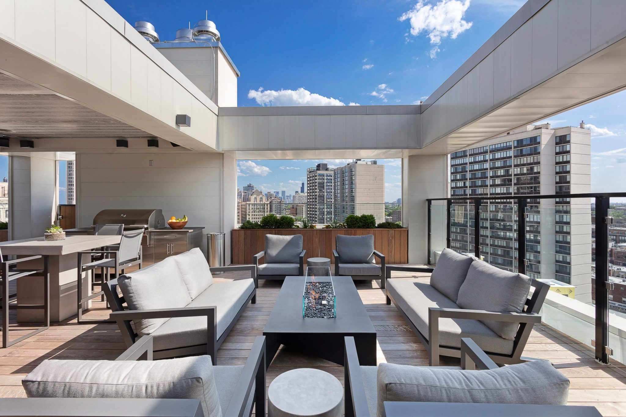 Things to Know Before Moving to Chicago: What No One Tells You (But ...