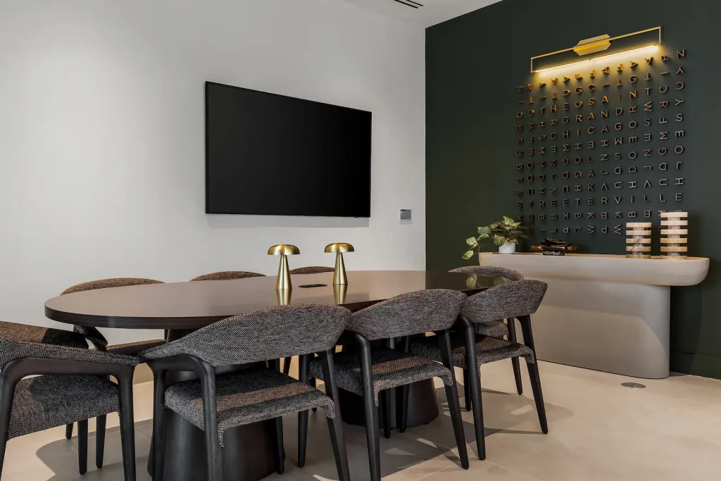 west loop high rise apartments