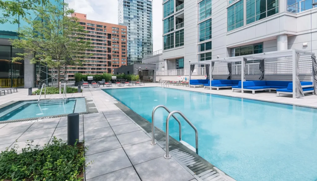 luxury apartments downtown chicago